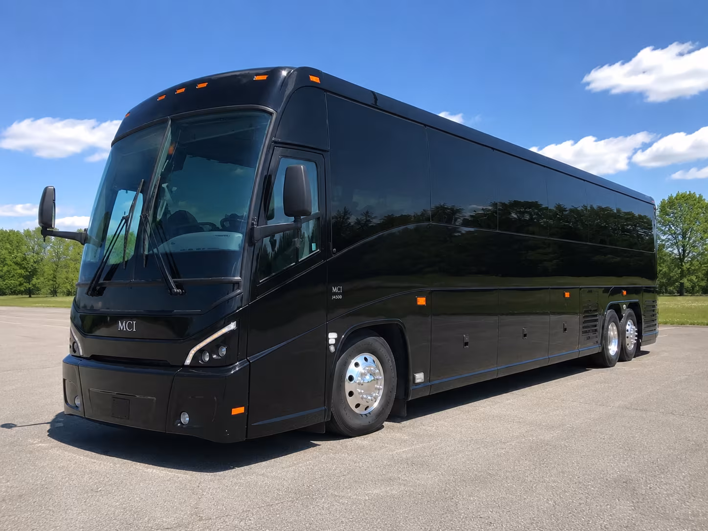 richardson charter bus services exterior